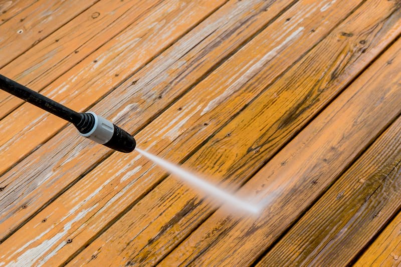 Deck Washing & Wood Restoration Tips for Coastal North Carolina Homes